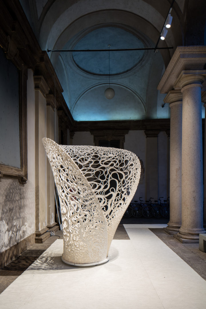 The "Thallus" installation, a computational design project and a 3D-printed piece that showcases fluid, organic forms, in creating complex and visually striking sculptures.